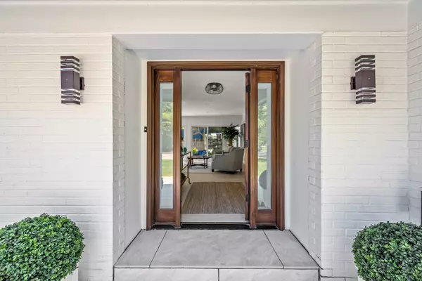 Wilmette, IL 60091,2639 Marian Lane