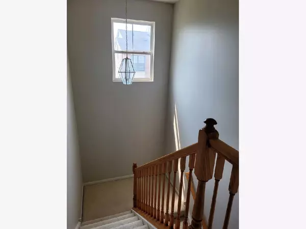 Palatine, IL 60074,1088 N Claremont N Drive #0