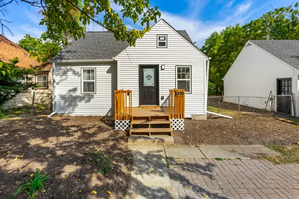 Round Lake Park, IL 60073,319 Grandview Drive