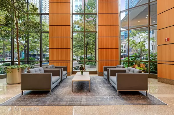 Chicago, IL 60654,400 N LaSalle Drive #1009