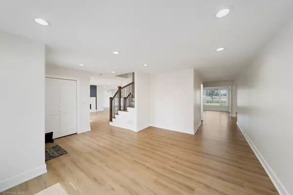 Lombard, IL 60148,106 E 22nd Street