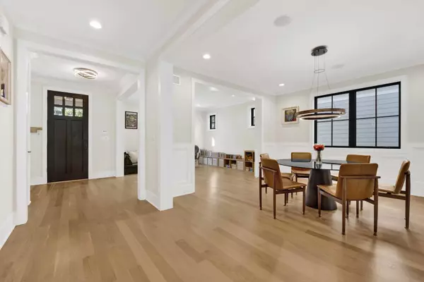 Wilmette, IL 60091,1320 Maple Avenue