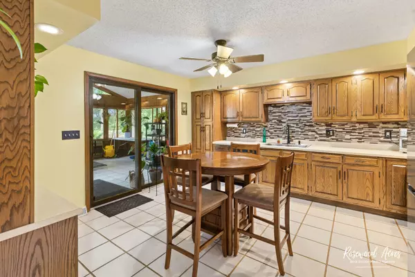 Oglesby, IL 61348,621 Hickory Avenue