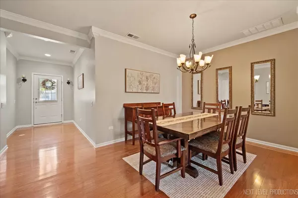 Elgin, IL 60124,2802 Edgewater Drive