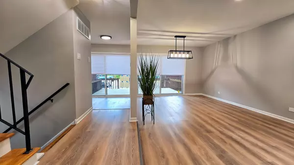 Villa Park, IL 60181,18W152 16th Street