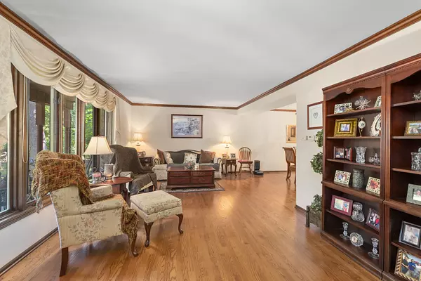 Homer Glen, IL 60491,14715 S Woodcrest Avenue