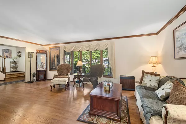 Homer Glen, IL 60491,14715 S Woodcrest Avenue