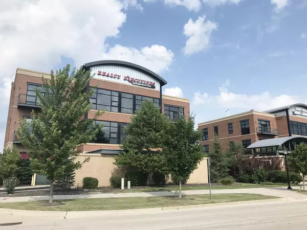 2390 Esplanade Drive #202, Algonquin, IL 60102