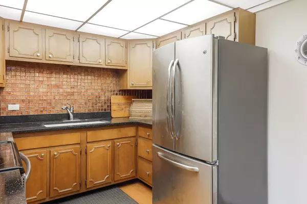 Downers Grove, IL 60515,5300 Walnut Avenue #4D