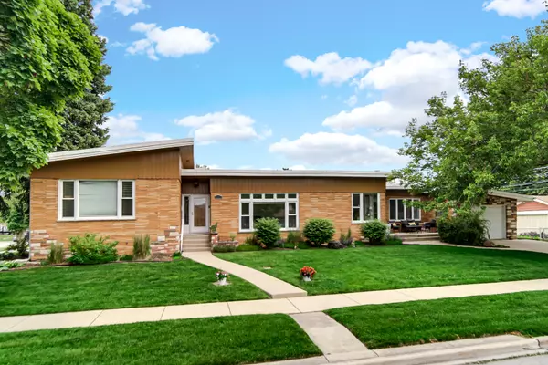Evergreen Park, IL 60805,9157 S Avers Avenue