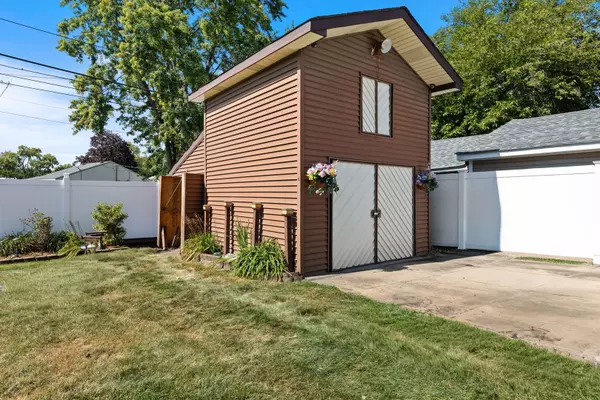 Oak Lawn, IL 60453,10016 Harnew Road