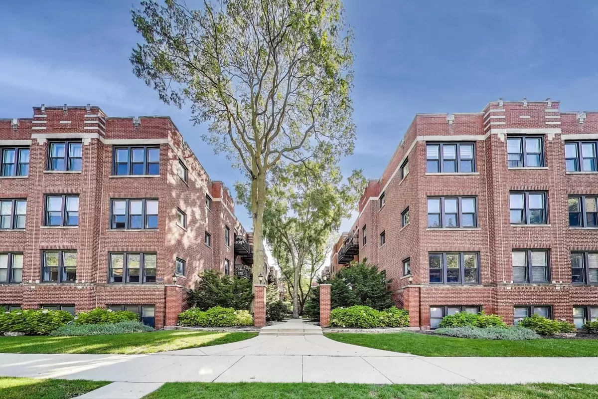 Chicago, IL 60660,5913 N Paulina Street #1W