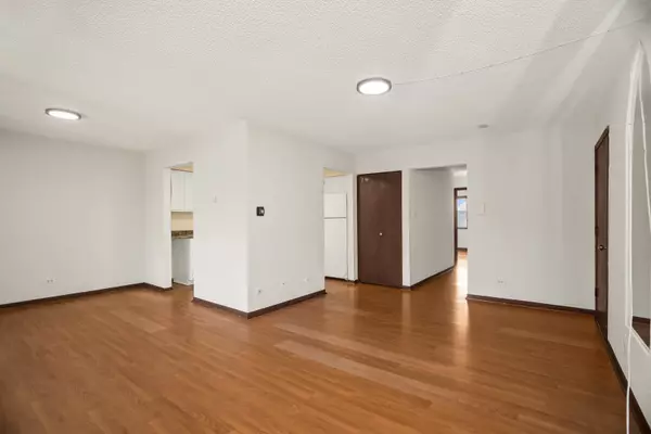 Oak Lawn, IL 60453,9545 Southwest Highway #5