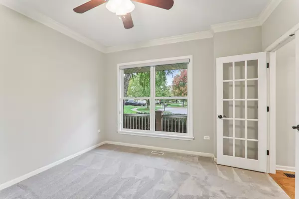 North Aurora, IL 60542,704 Greenbrier Court