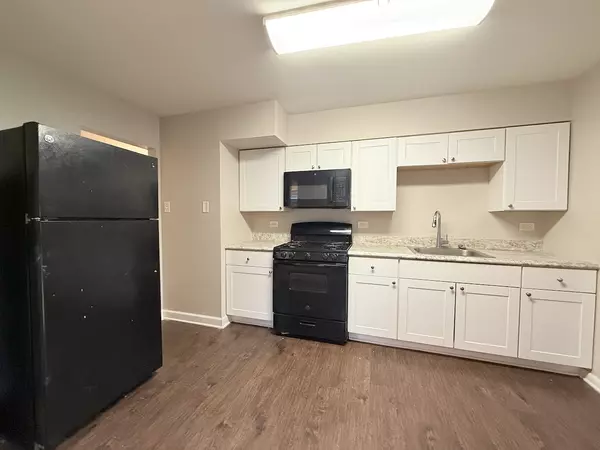 Lansing, IL 60438,17153 Walter Street