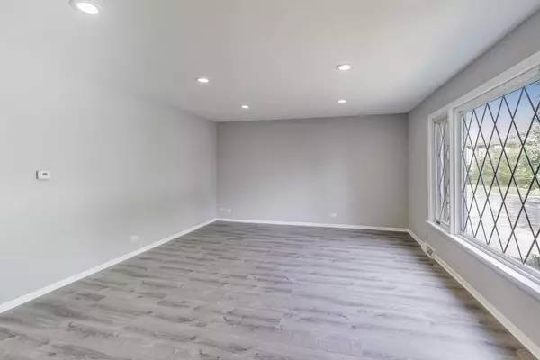 Alsip, IL 60803,4735 W 122nd Street