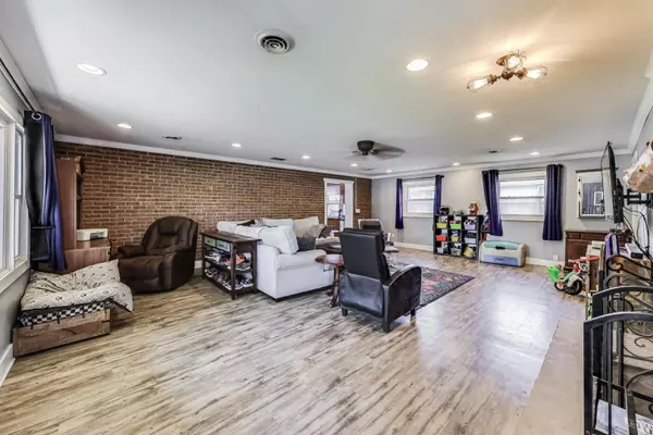 Orland Park, IL 60462,16651 S 88th Avenue