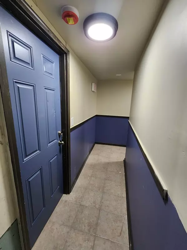 Chicago, IL 60624,3353 W WARREN Boulevard #GR