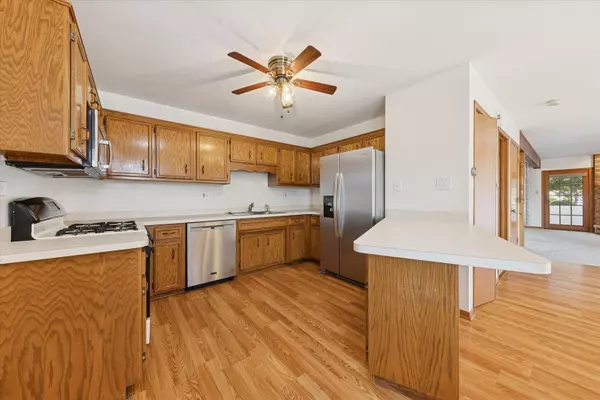 Orland Park, IL 60467,17292 Lakebrook Drive