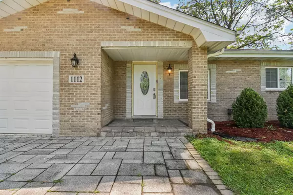 Joliet, IL 60435,1112 Rosary Lane