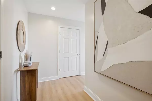 Chicago, IL 60647,2310 W St. Paul Avenue #601