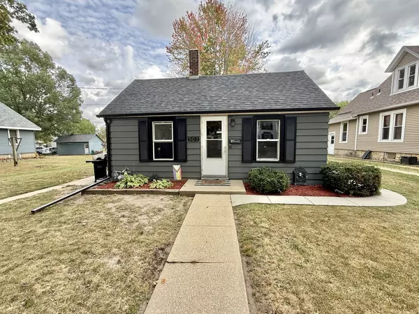 503 S 3rd Street, Oregon, IL 61061