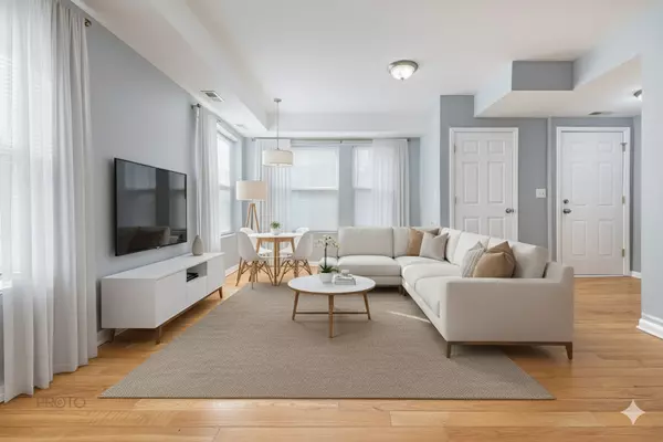 Chicago, IL 60625,4752 N Albany Avenue #3