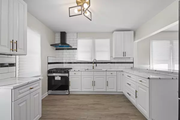 South Holland, IL 60473,15661 State Street