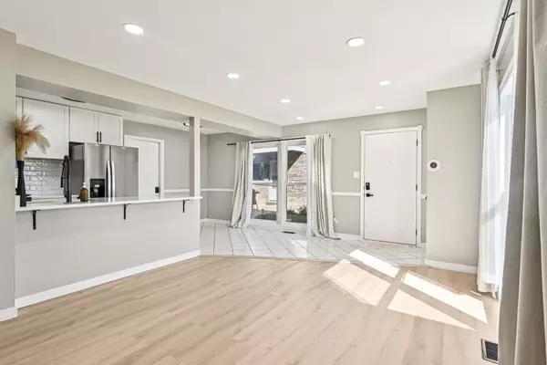 Tinley Park, IL 60477,7672 159th Place