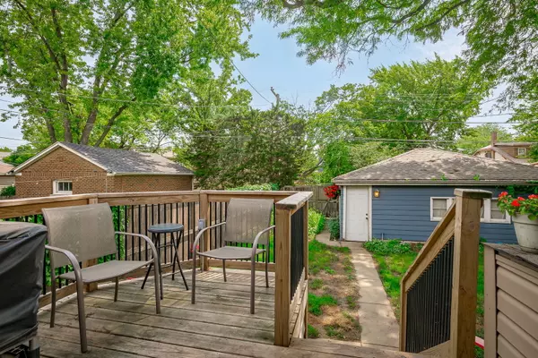 Oak Park, IL 60302,1122 N Ridgeland Avenue