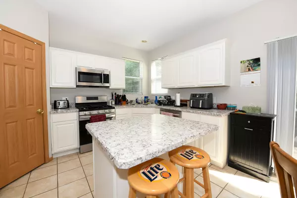 Antioch, IL 60002,36 Burnette Drive