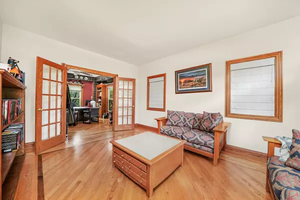 Homer Glen, IL 60491,17860 S Crystal Lake Drive