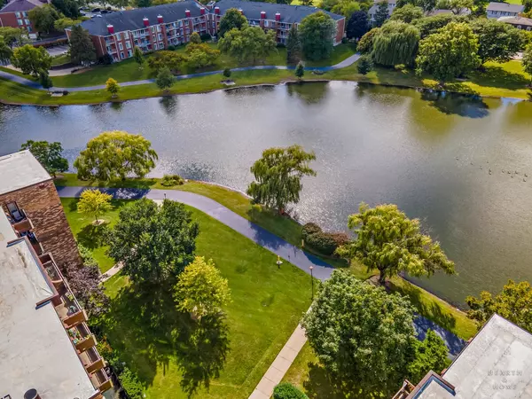 Elk Grove Village, IL 60007,700 Wellington Avenue #406