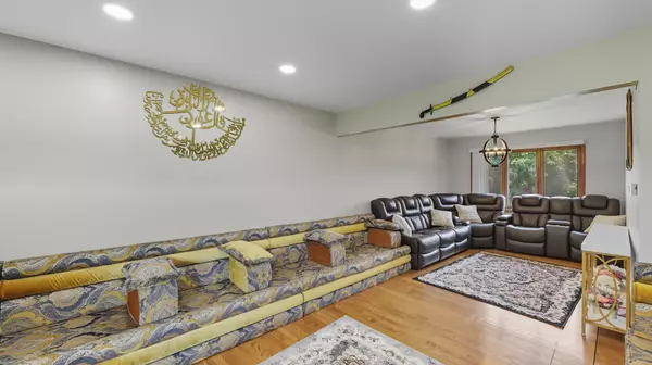 Palos Heights, IL 60463,12815 S Seneca Road