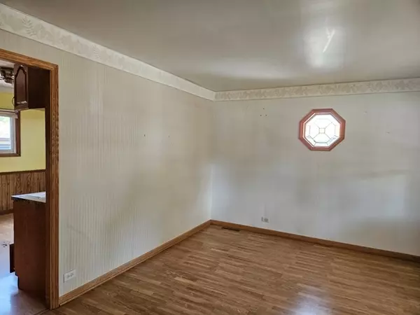 Buffalo Grove, IL 60089,310 Rosewood Avenue