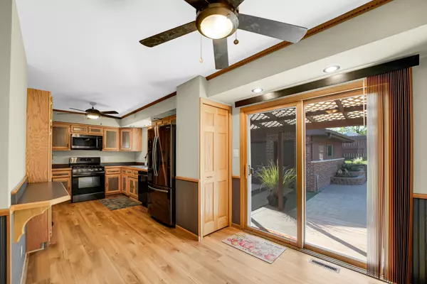 Oak Forest, IL 60452,5117 154th Street