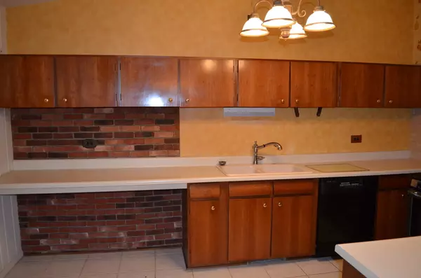 Rolling Meadows, IL 60008,3805 Wren Lane
