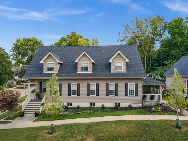 301 S 4th Street, St. Charles, IL 60174