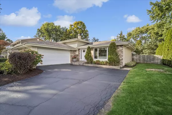 Palatine, IL 60074,564 E PRINCETON Street