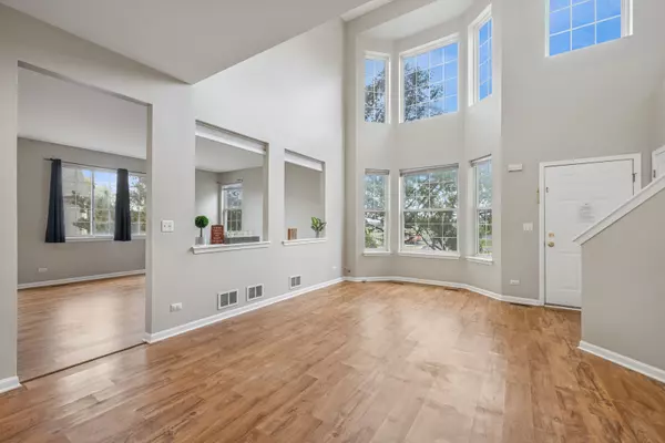 Gurnee, IL 60031,701 Creekside Circle