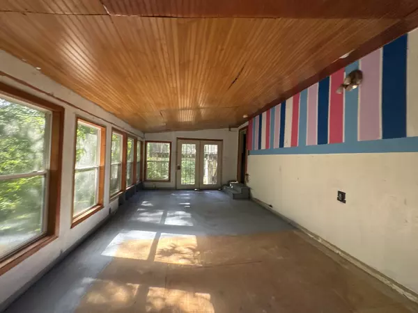 Sparland, IL 61565,251 Illini Drive