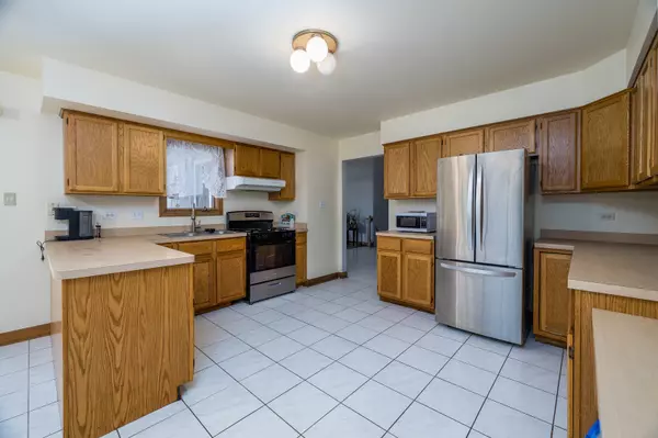 Tinley Park, IL 60477,16231 Lake Villa Avenue