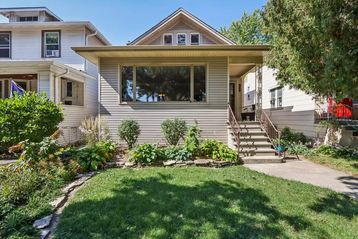 Oak Park, IL 60304,1103 S Clinton Avenue
