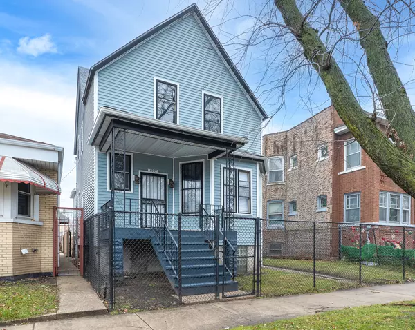 8009 S HOUSTON Avenue, Chicago, IL 60617