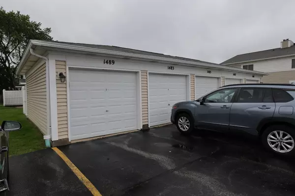 Hoffman Estates, IL 60169,1483 Cornell Court #1483