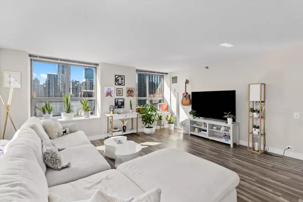 Chicago, IL 60611,474 N Lake Shore Drive #2408