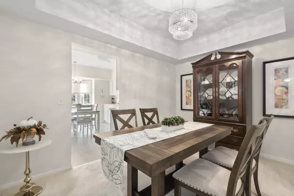 Palos Heights, IL 60463,13097 Laurel Glen Court #202