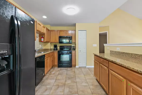 Pingree Grove, IL 60140,870 Clover Lane