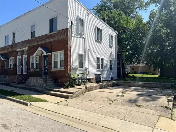 Rockford, IL 61104,108 S Chicago Avenue