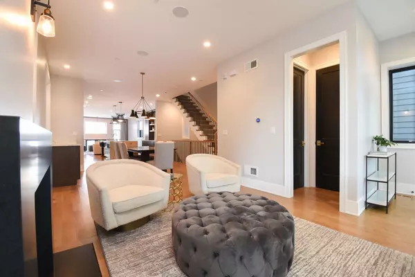 Chicago, IL 60613,3644 N Bosworth Avenue